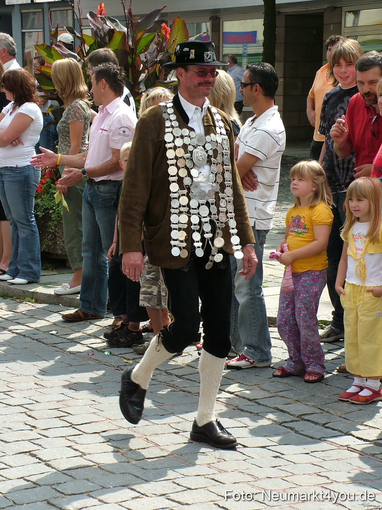 0372 Volksfestzug 120807