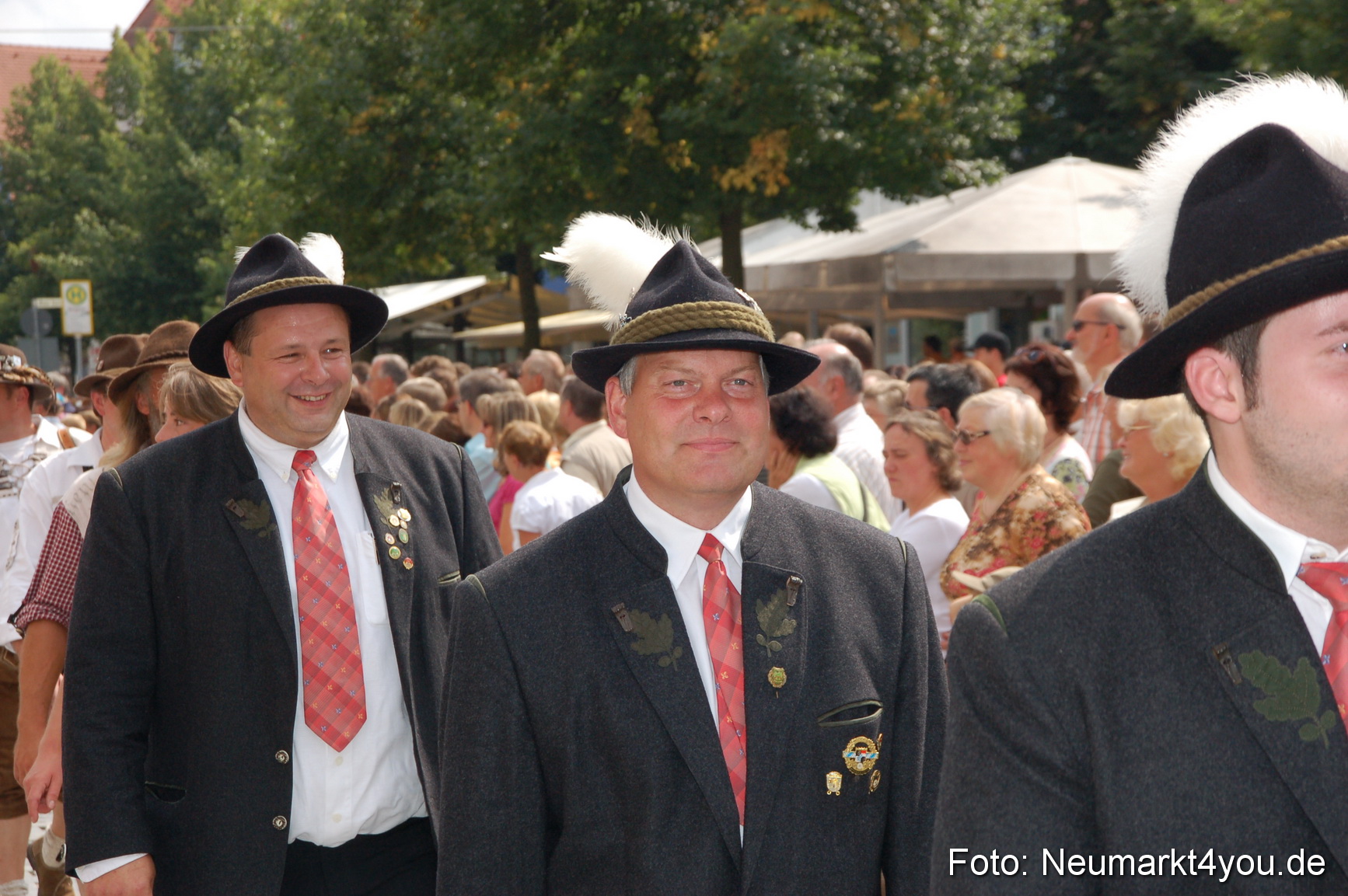 0377 Volksfestzug 120807