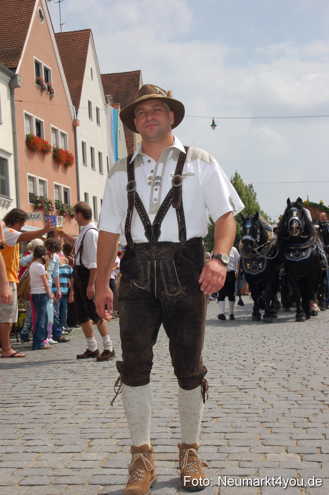 0378 Volksfestzug 120807