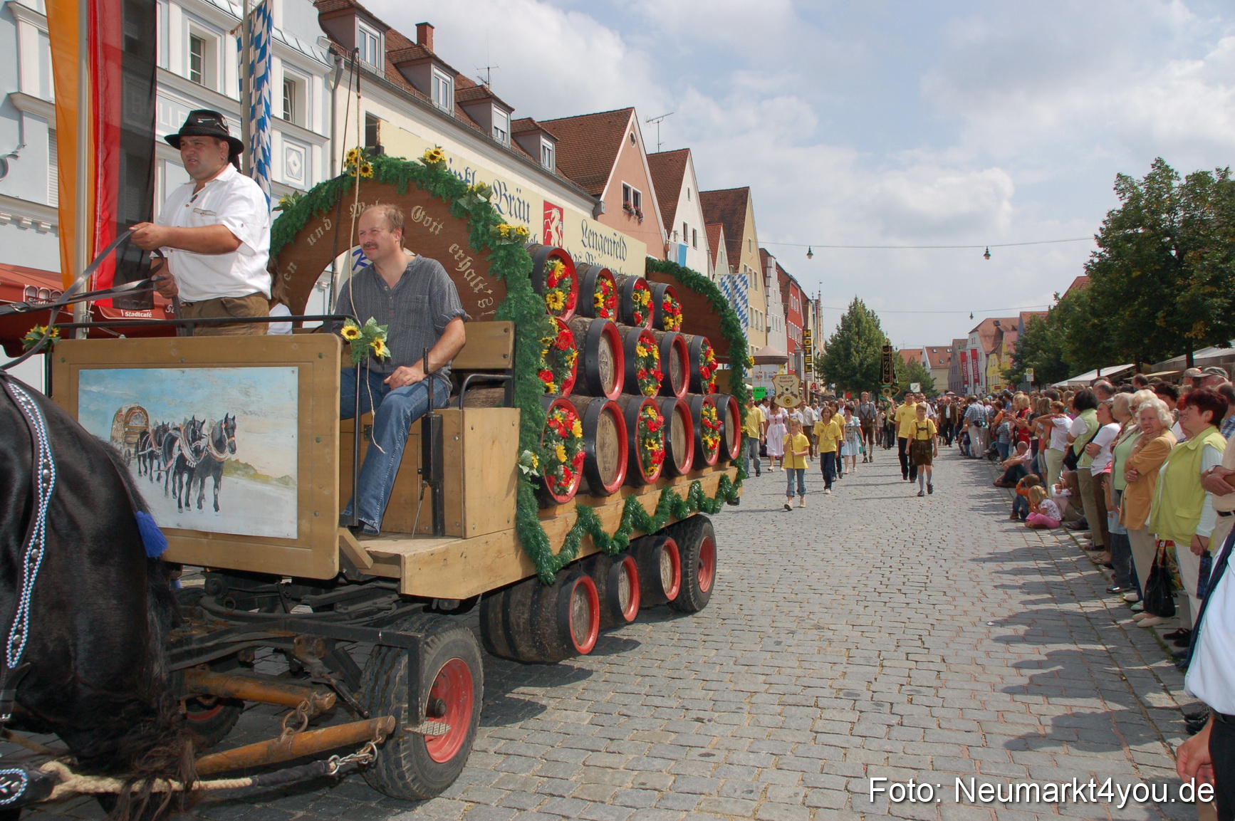 0379 Volksfestzug 120807
