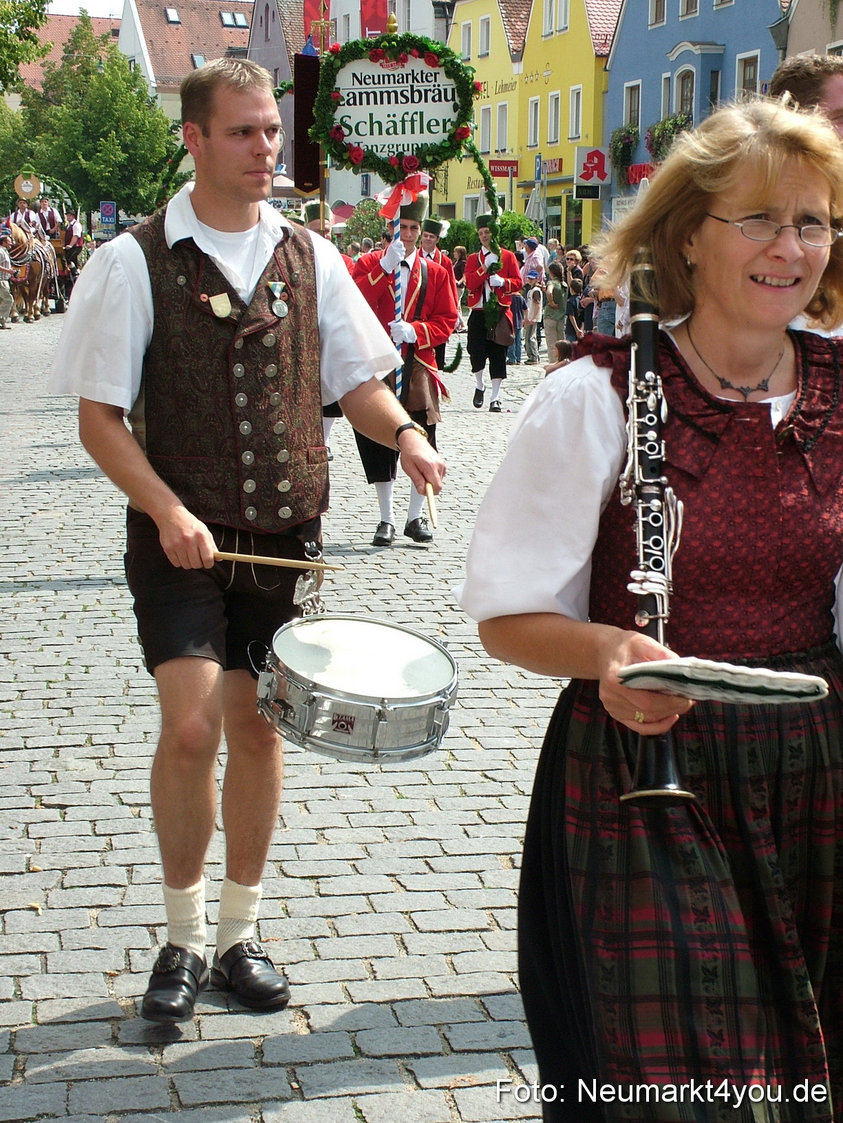 0388 Volksfestzug 120807