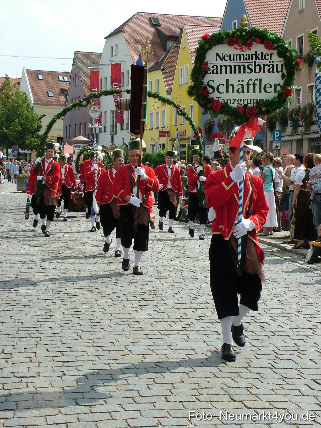 0389 Volksfestzug 120807