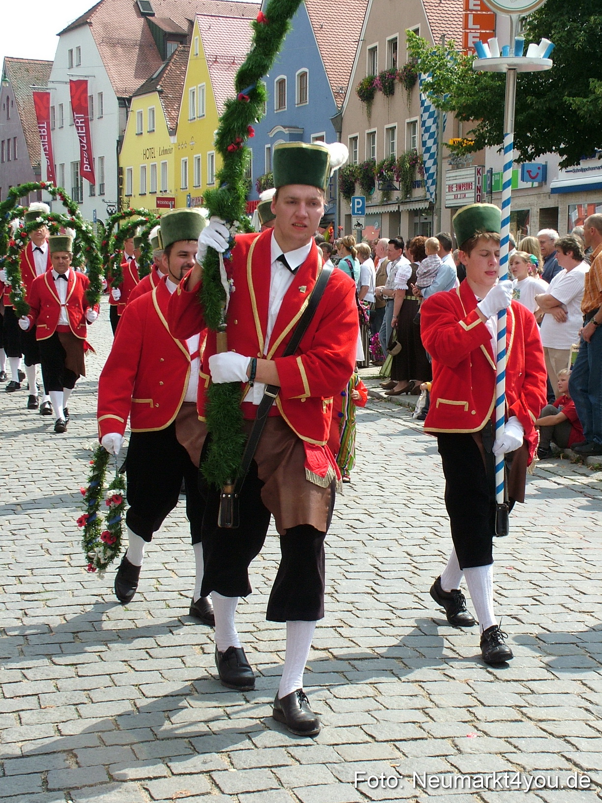 0392 Volksfestzug 120807