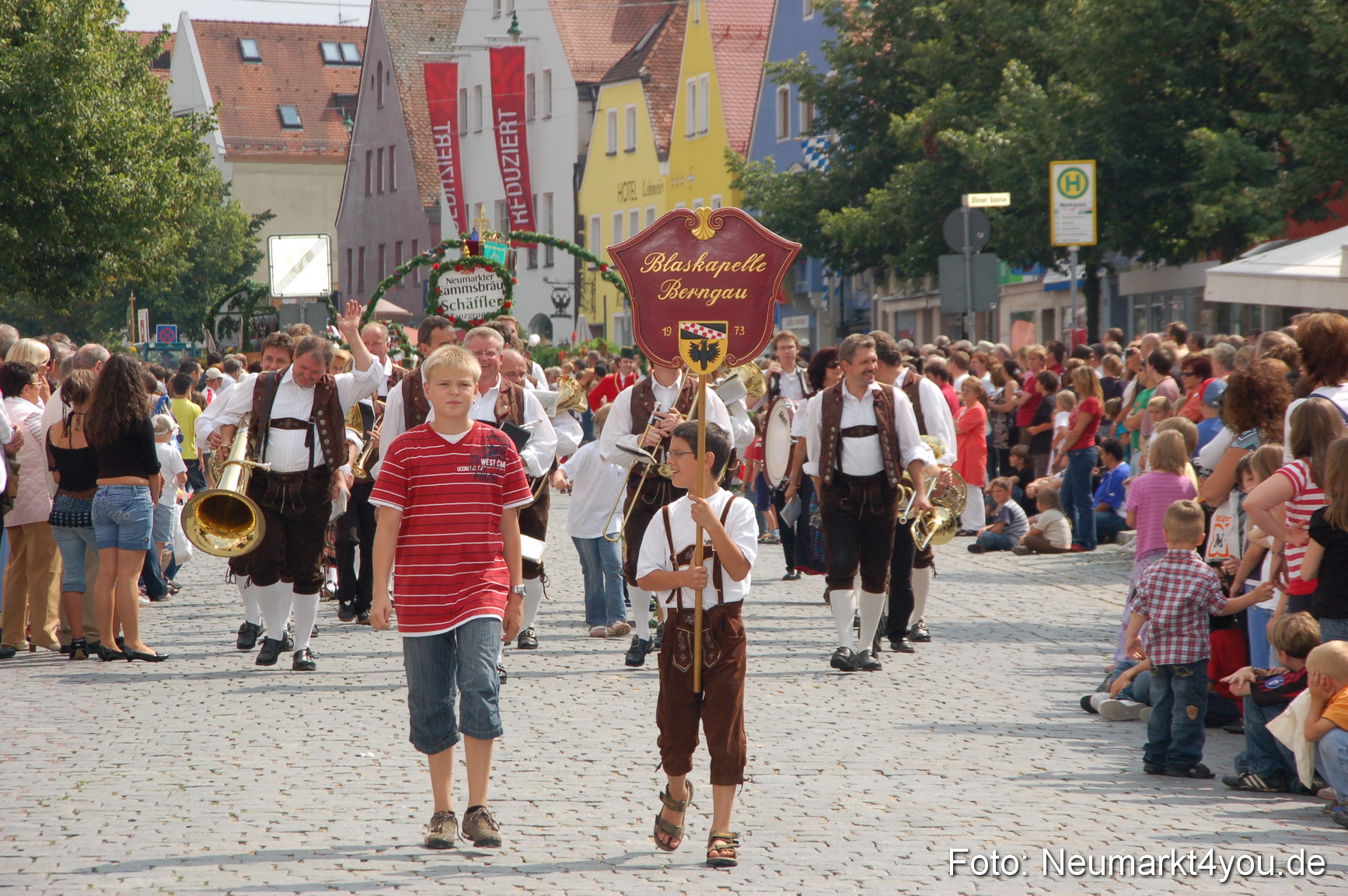 0394 Volksfestzug 120807