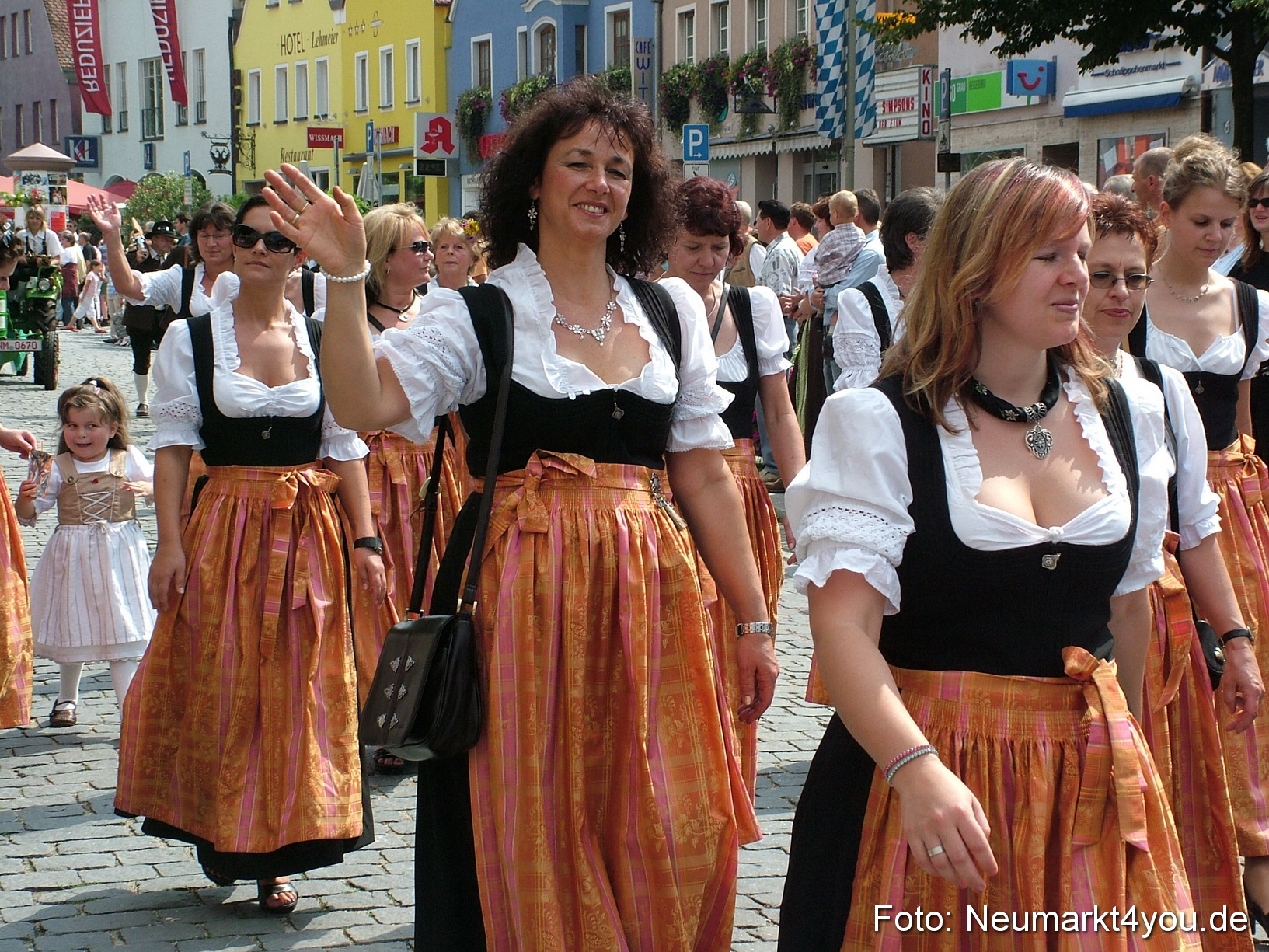 0413 Volksfestzug 120807