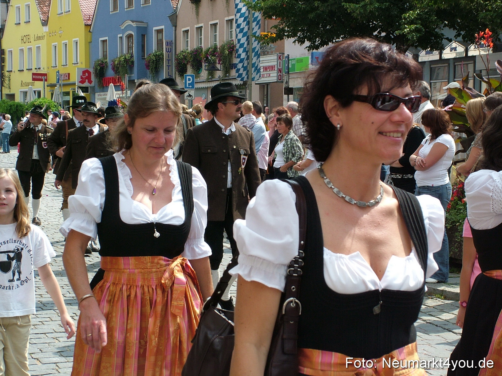 0414 Volksfestzug 120807