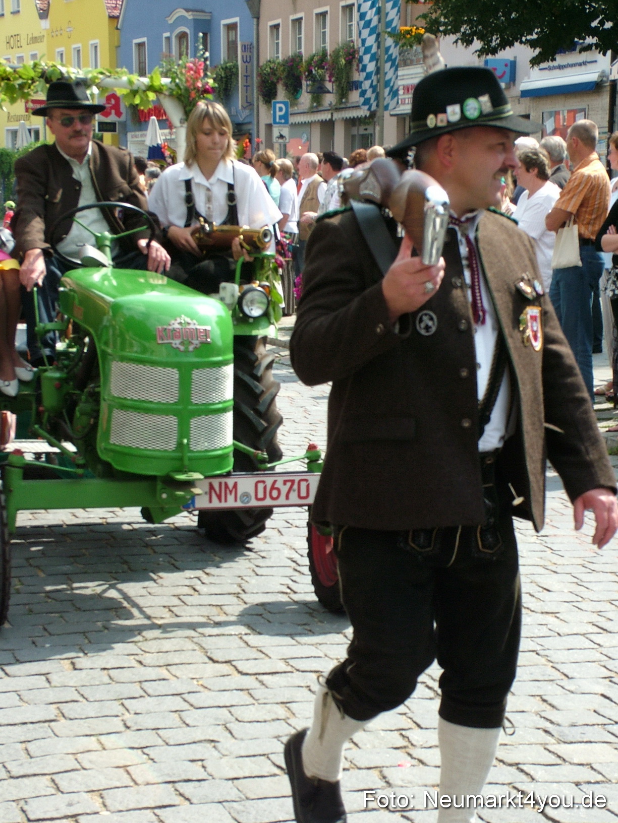 0415 Volksfestzug 120807