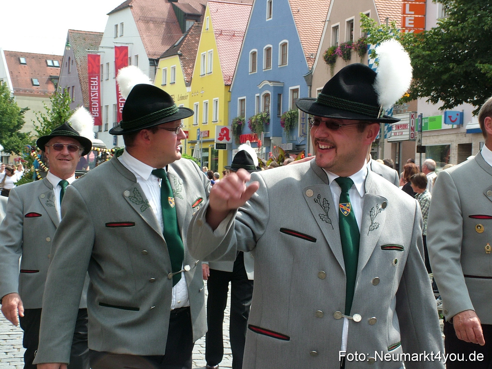 0421 Volksfestzug 120807