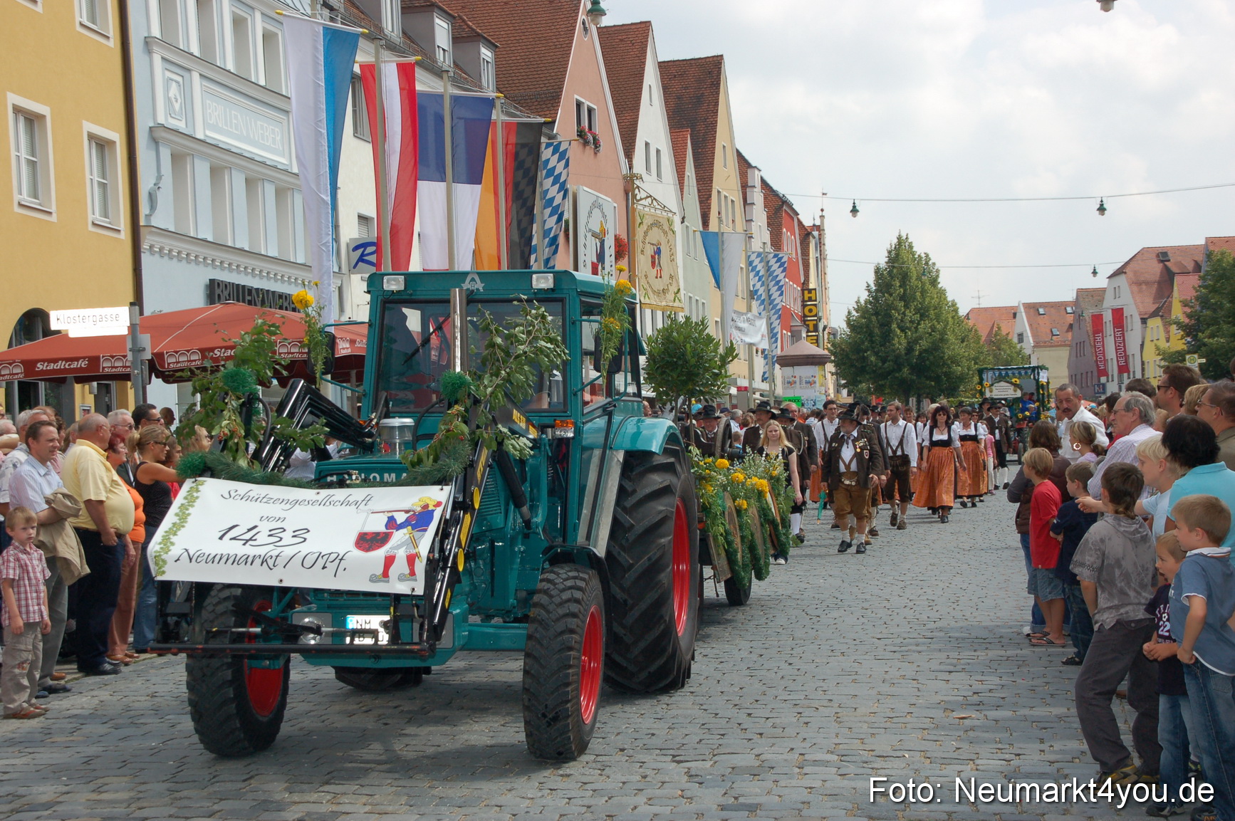 0422 Volksfestzug 120807