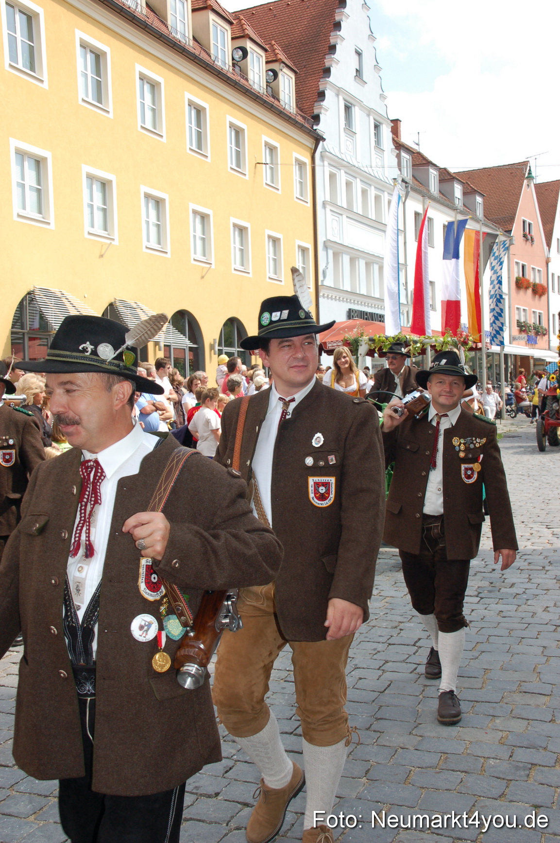 0430 Volksfestzug 120807