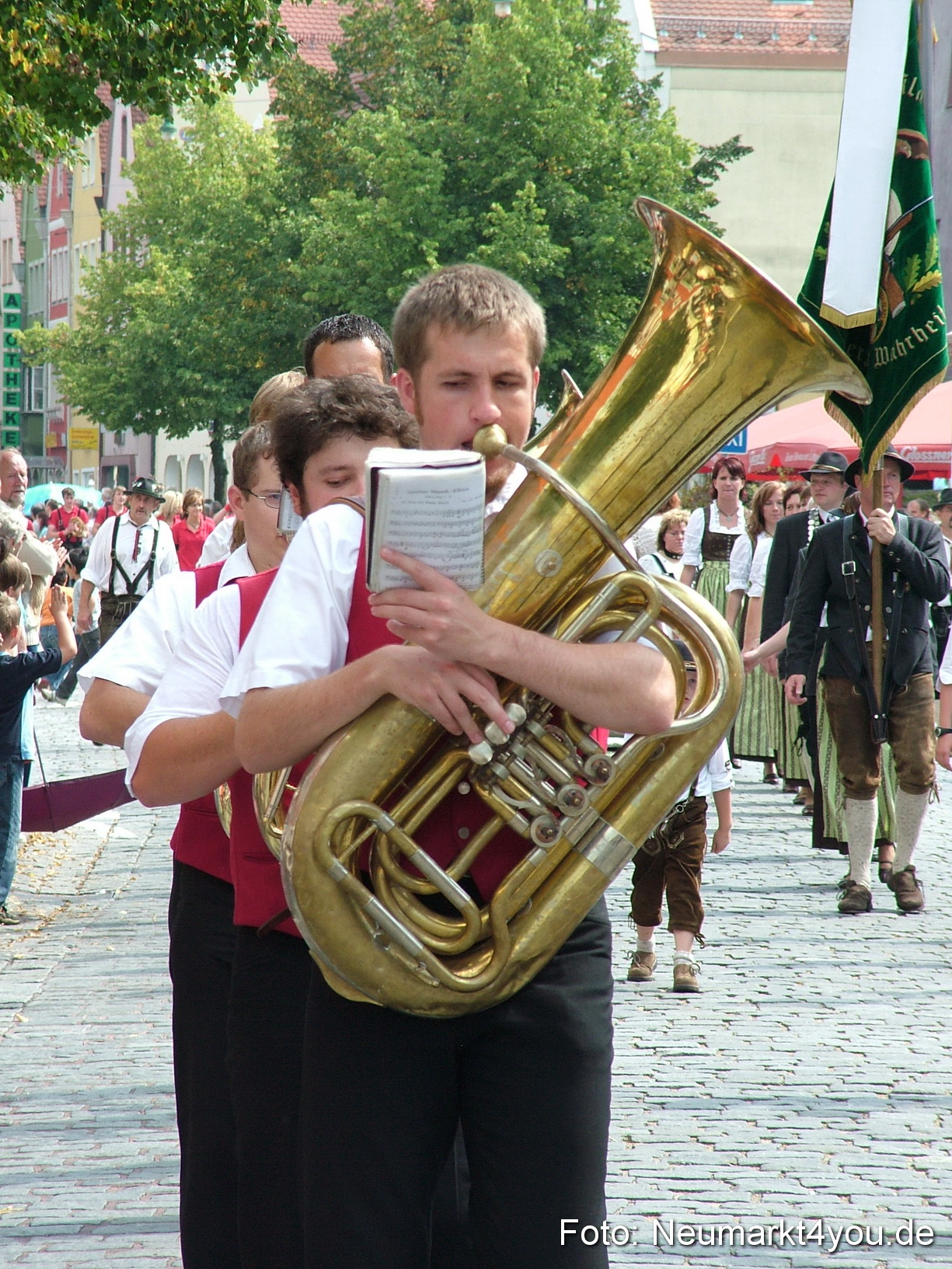 0431 Volksfestzug 120807