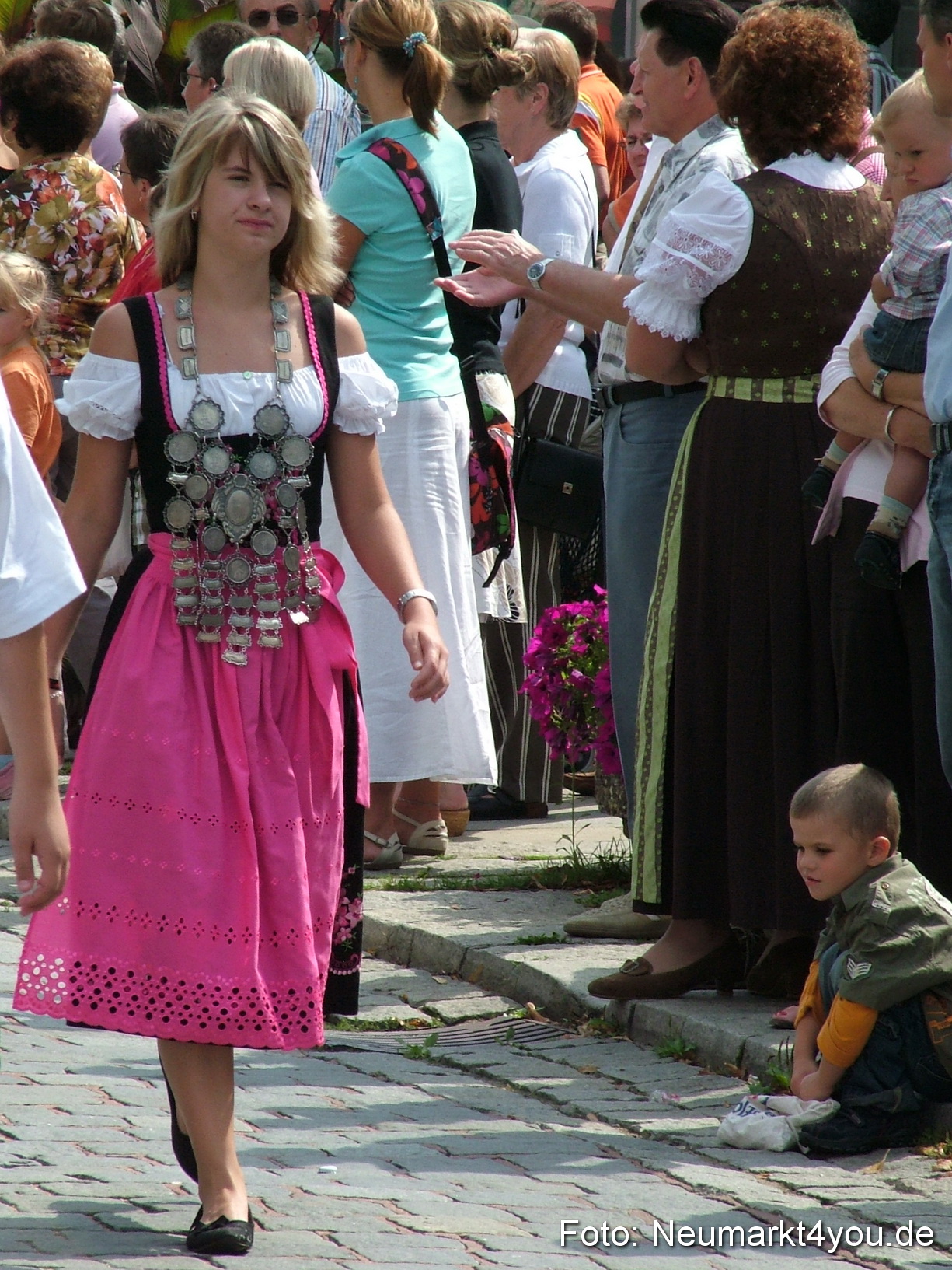 0454 Volksfestzug 120807