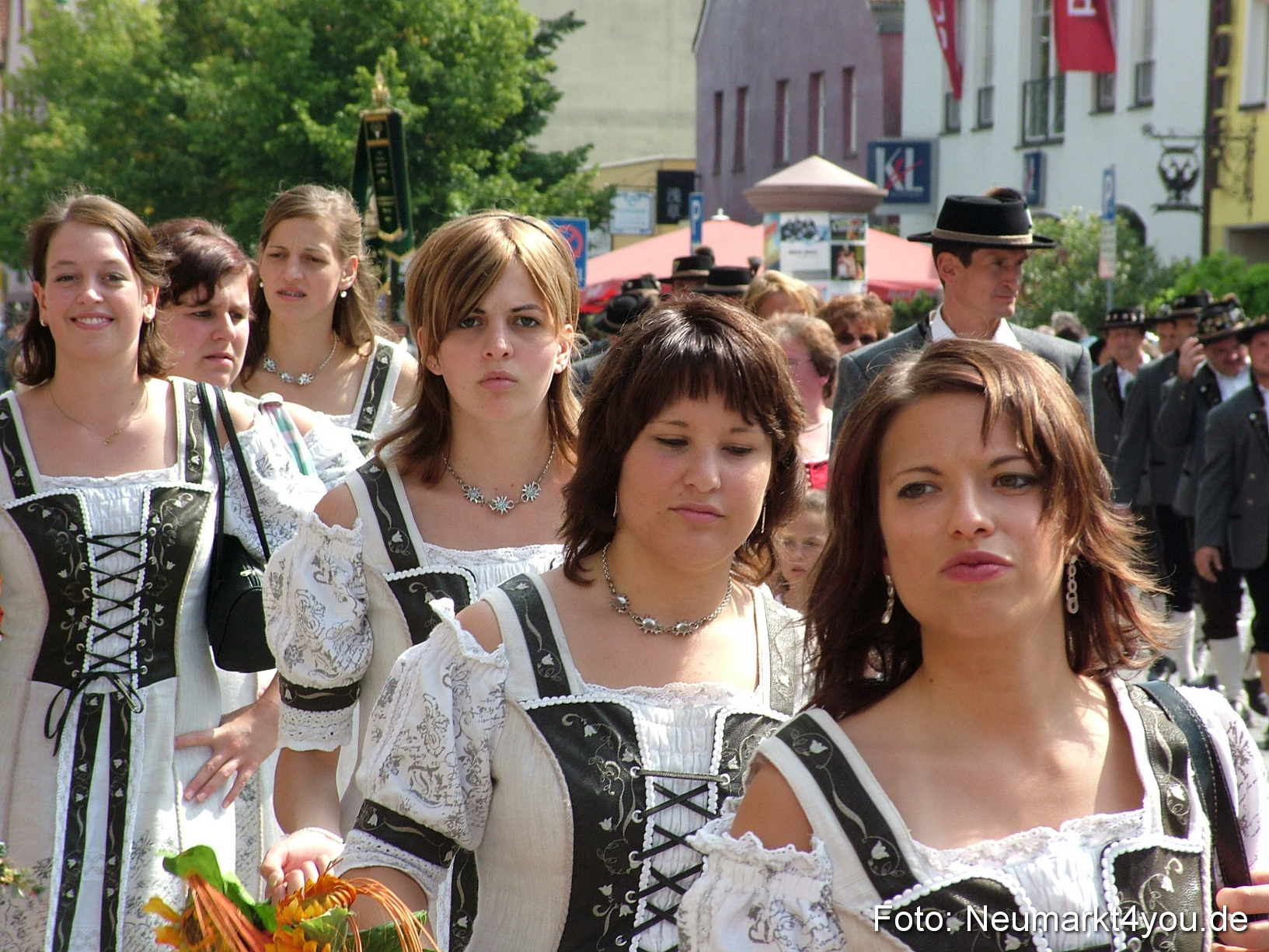 0461 Volksfestzug 120807