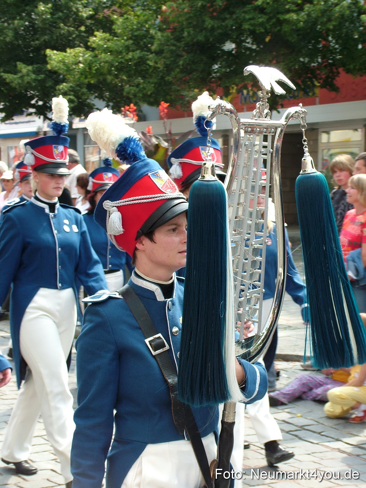 0471 Volksfestzug 120807
