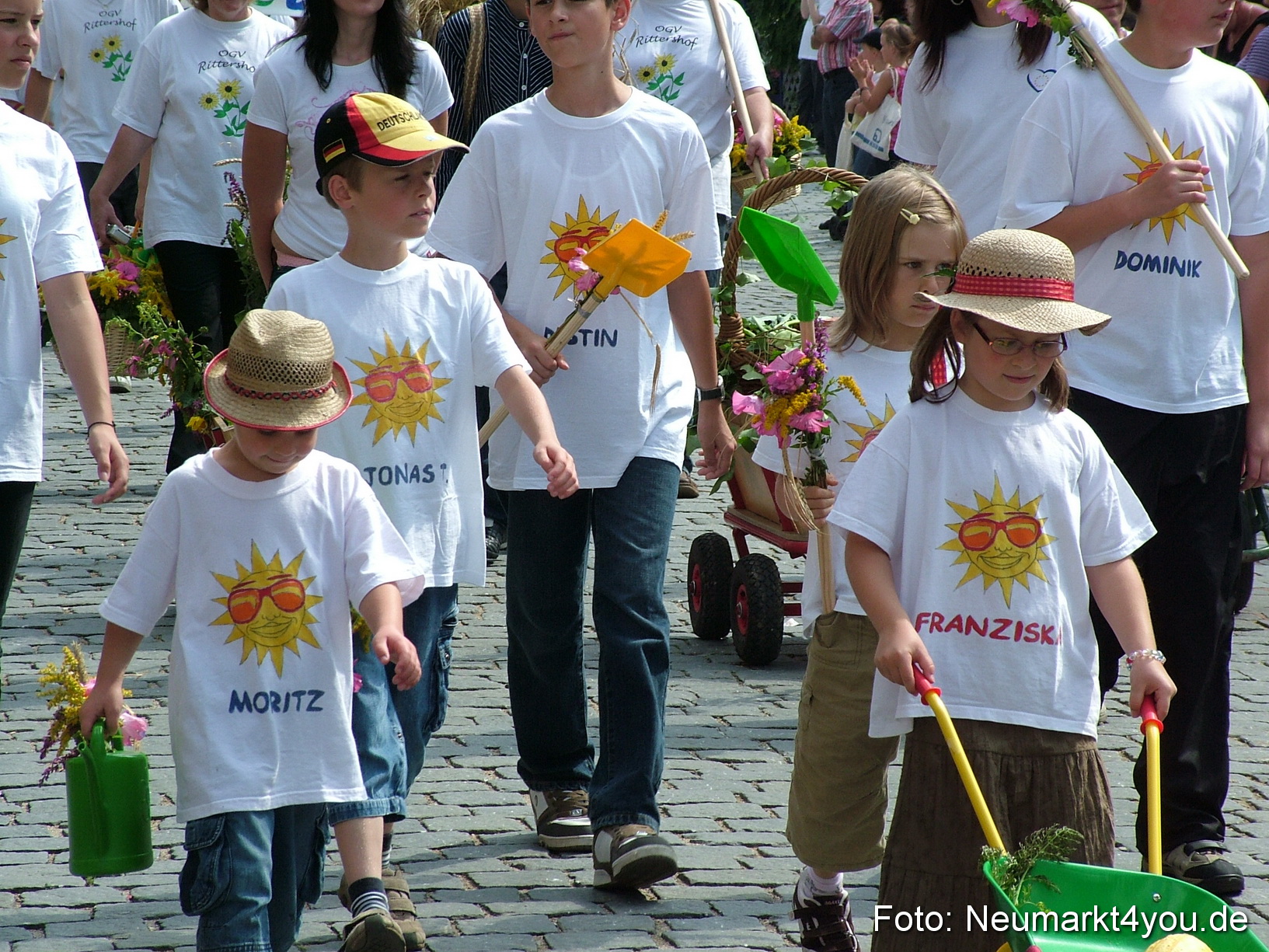0472 Volksfestzug 120807