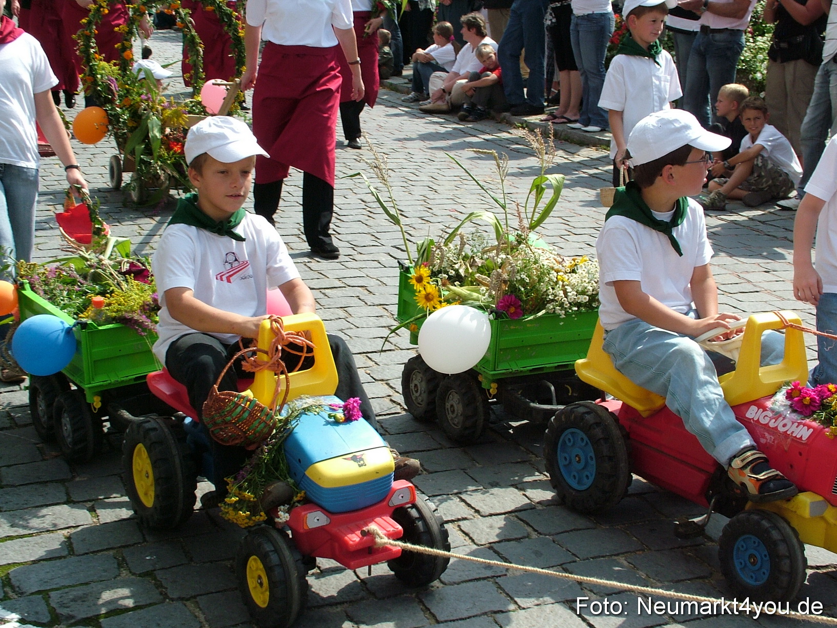 0475 Volksfestzug 120807