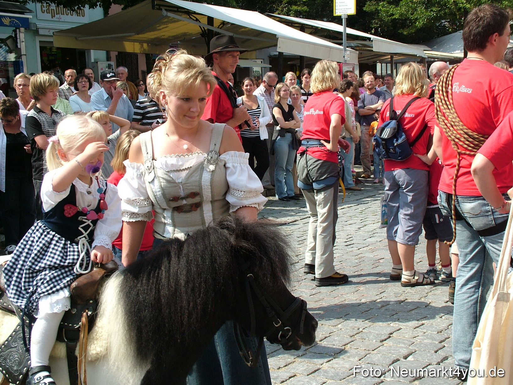 0487 Volksfestzug 120807
