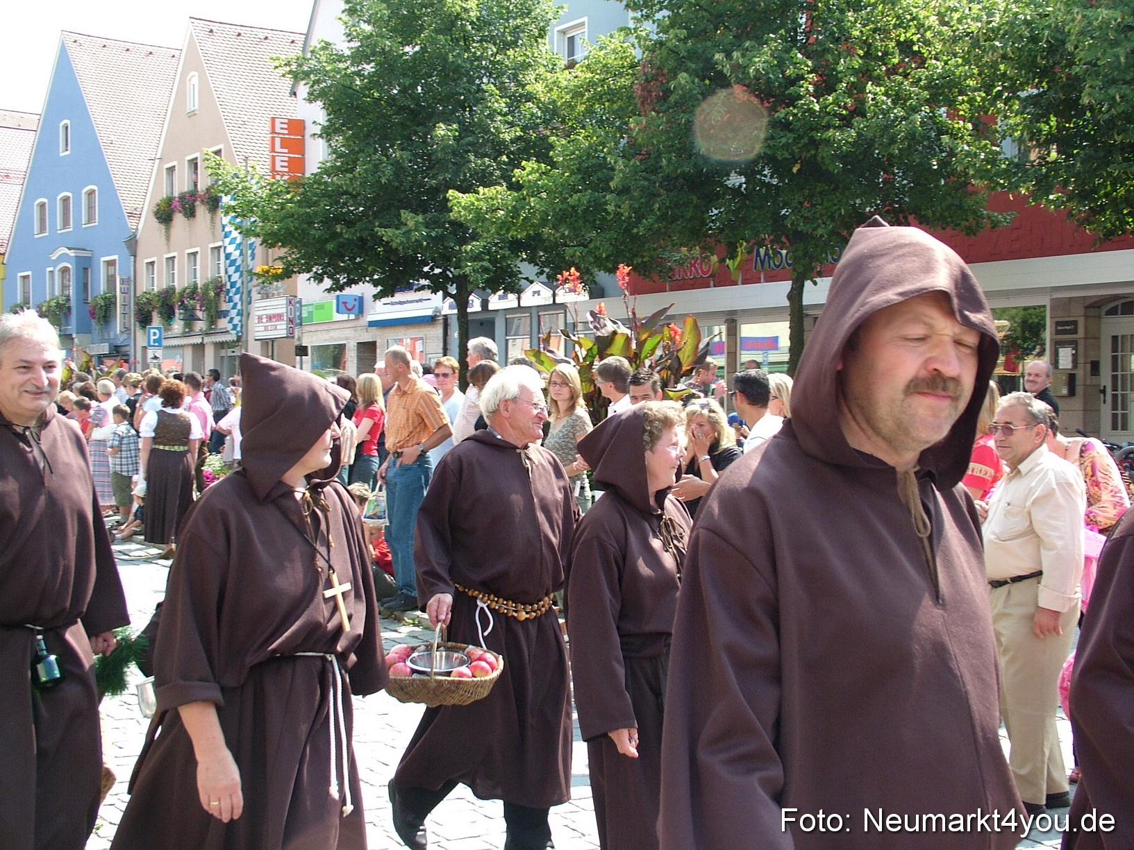 0494 Volksfestzug 120807