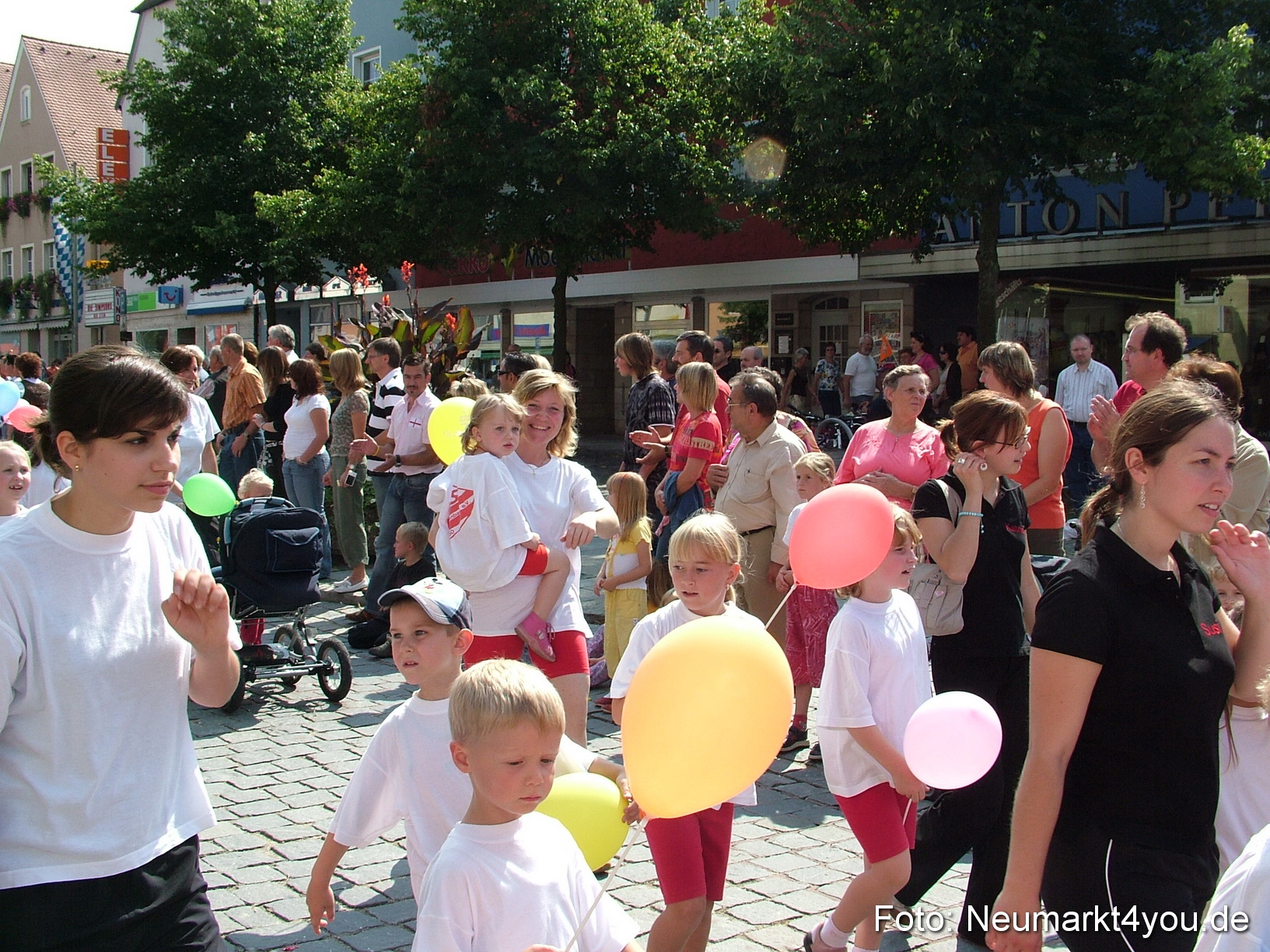 0496 Volksfestzug 120807