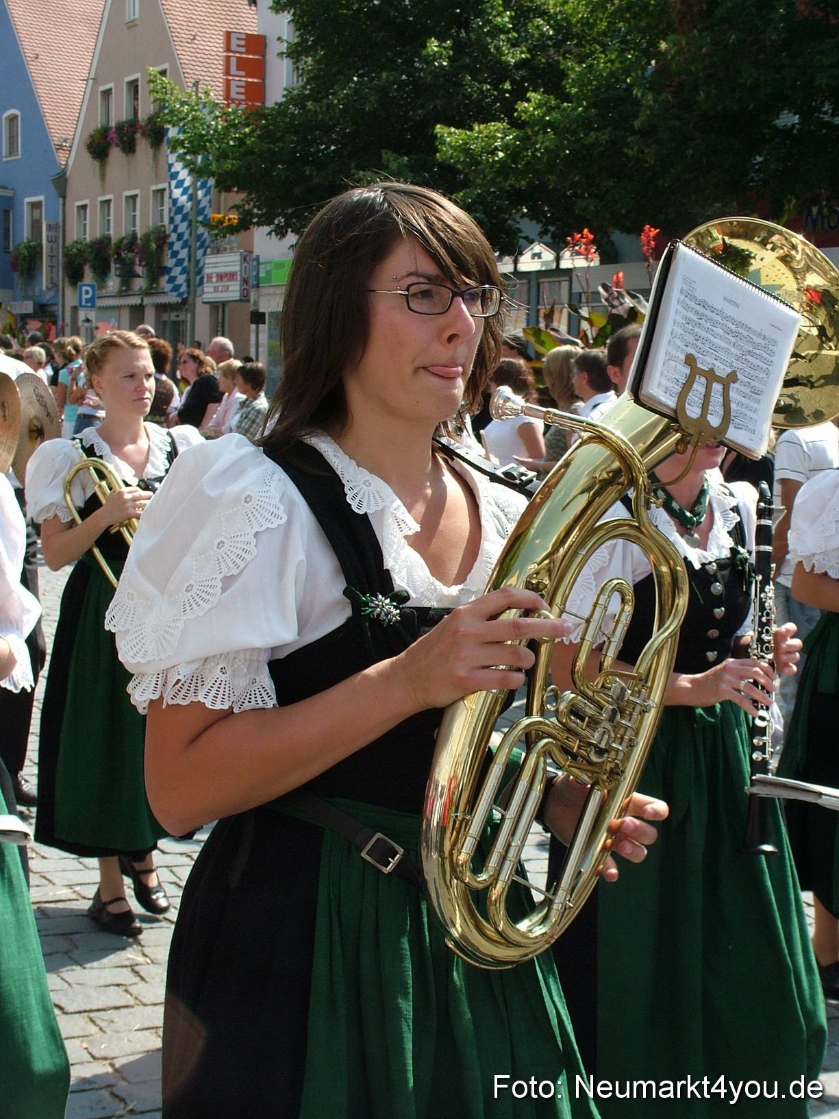 0501 Volksfestzug 120807