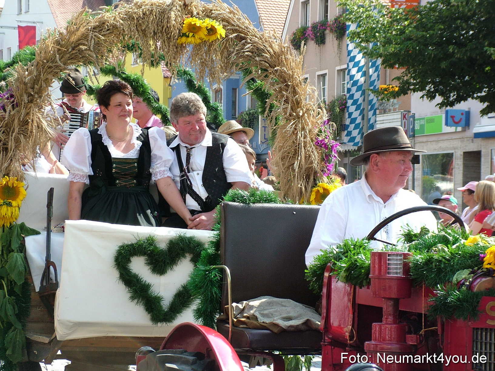 0503 Volksfestzug 120807