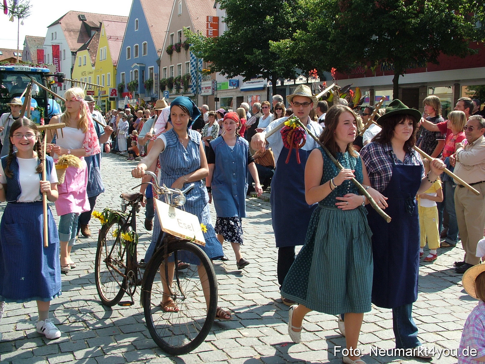 0512 Volksfestzug 120807