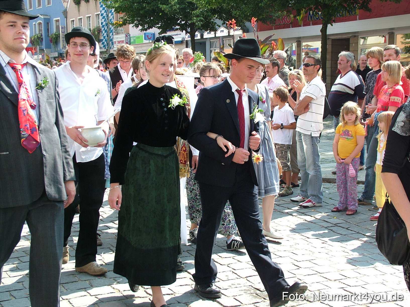 0516 Volksfestzug 120807