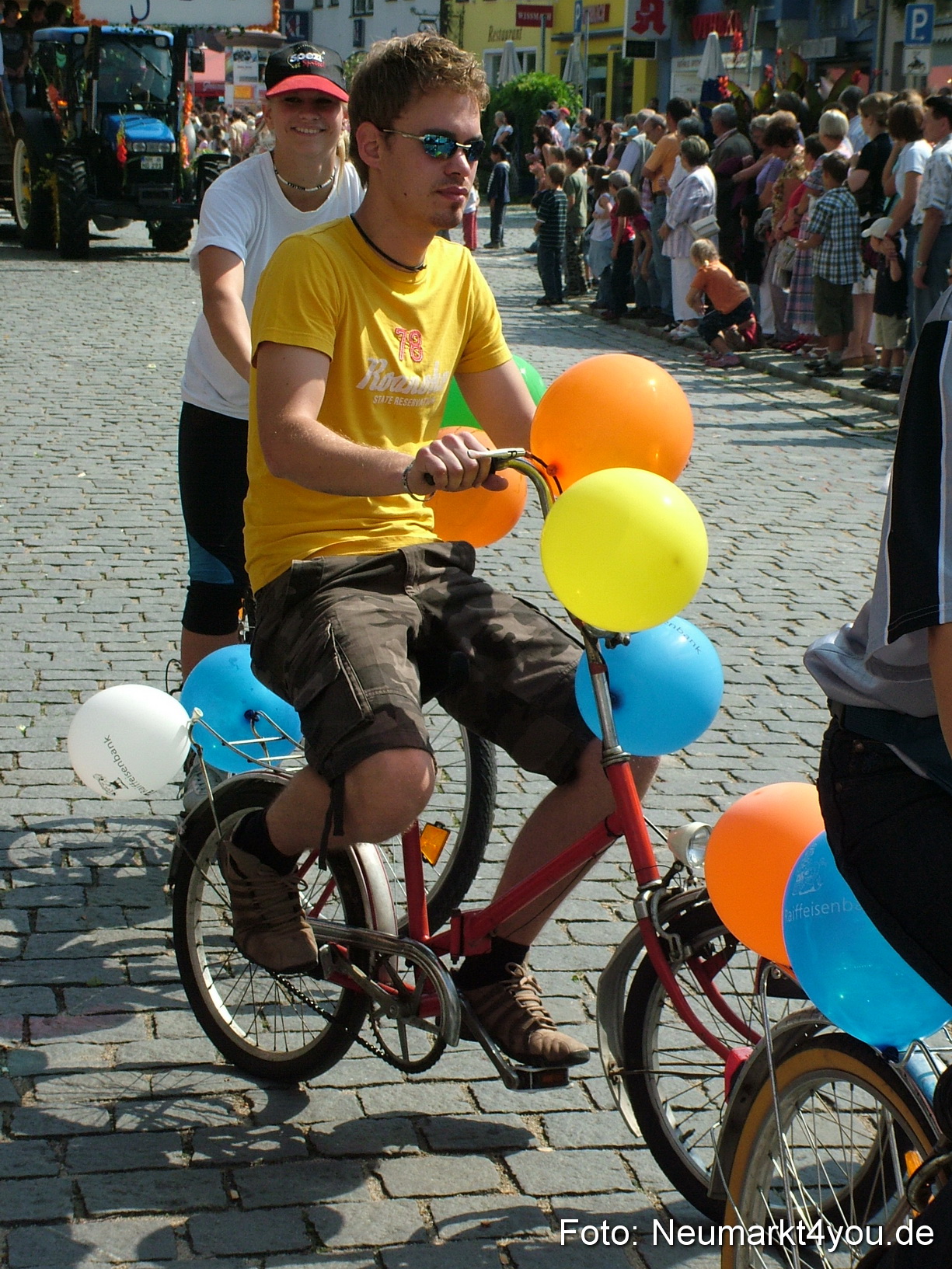 0525 Volksfestzug 120807