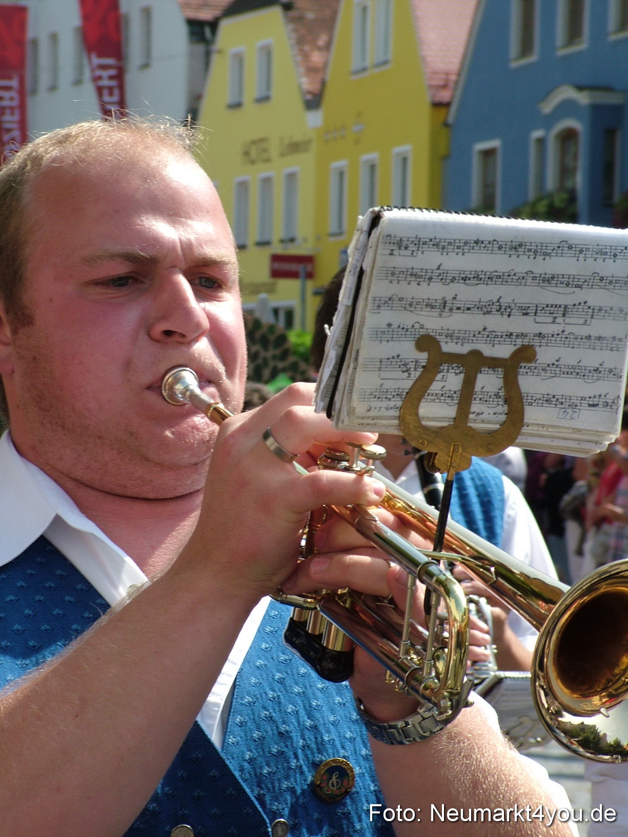 0531 Volksfestzug 120807