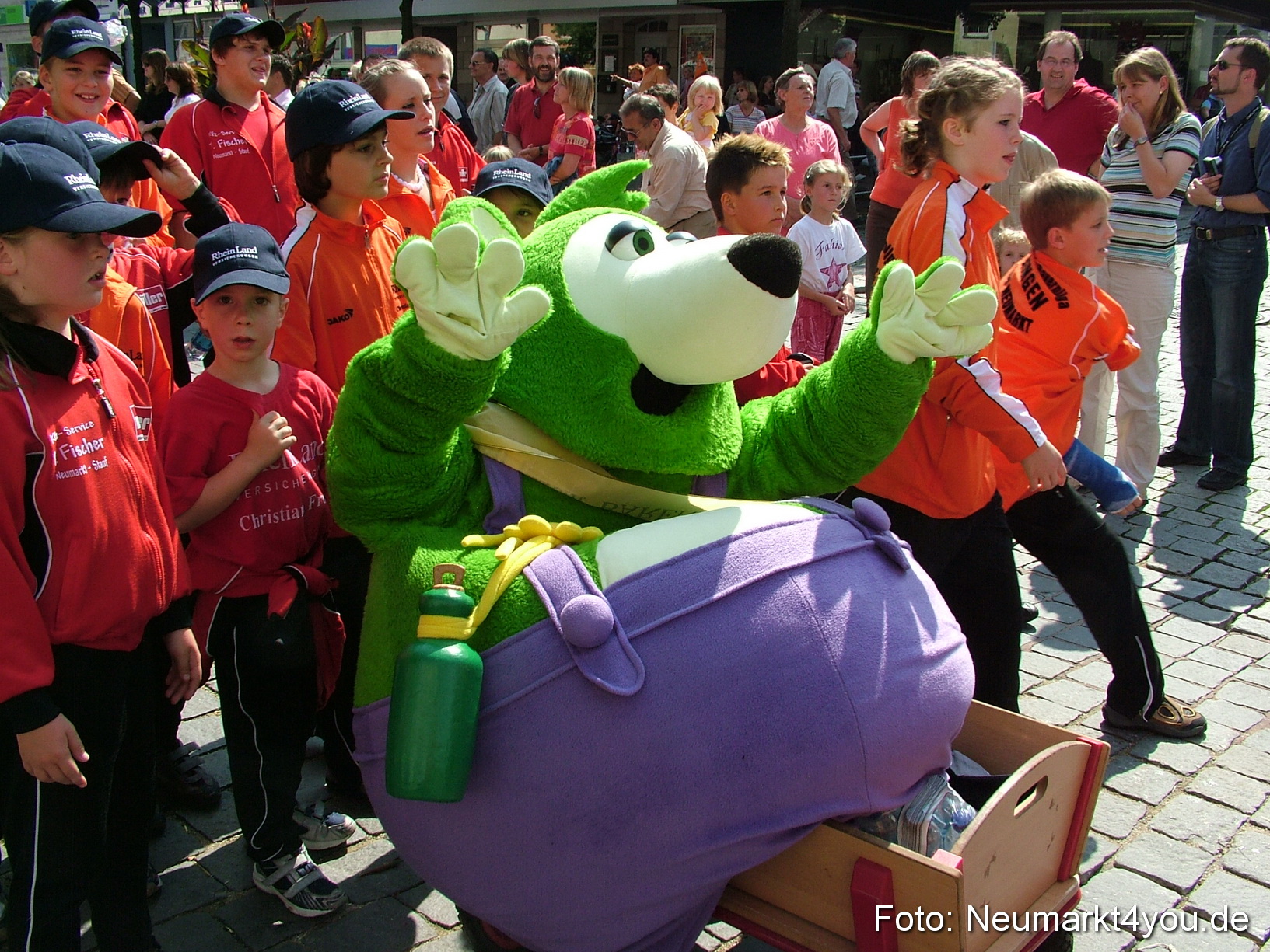 0548 Volksfestzug 120807