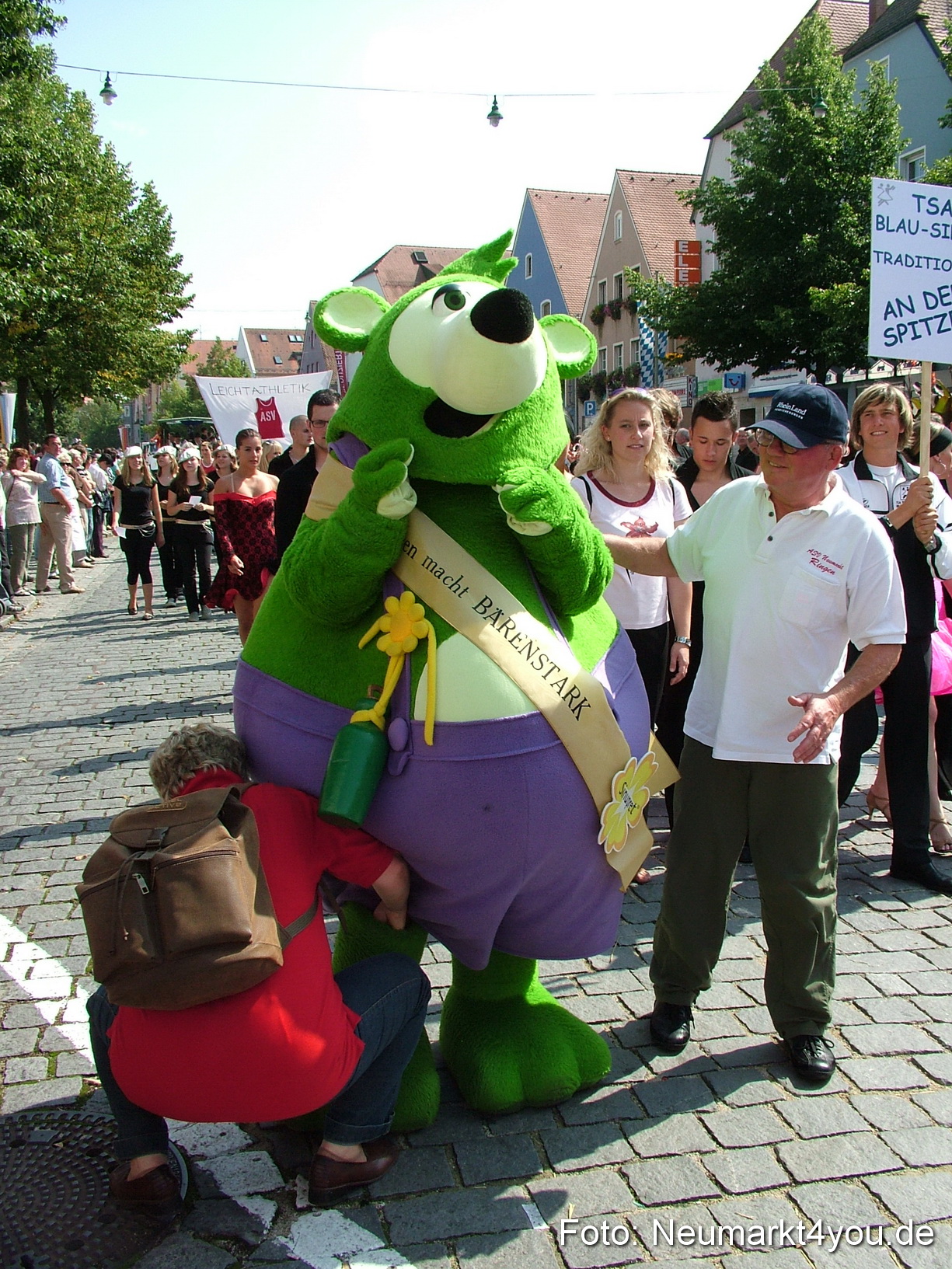 0549 Volksfestzug 120807