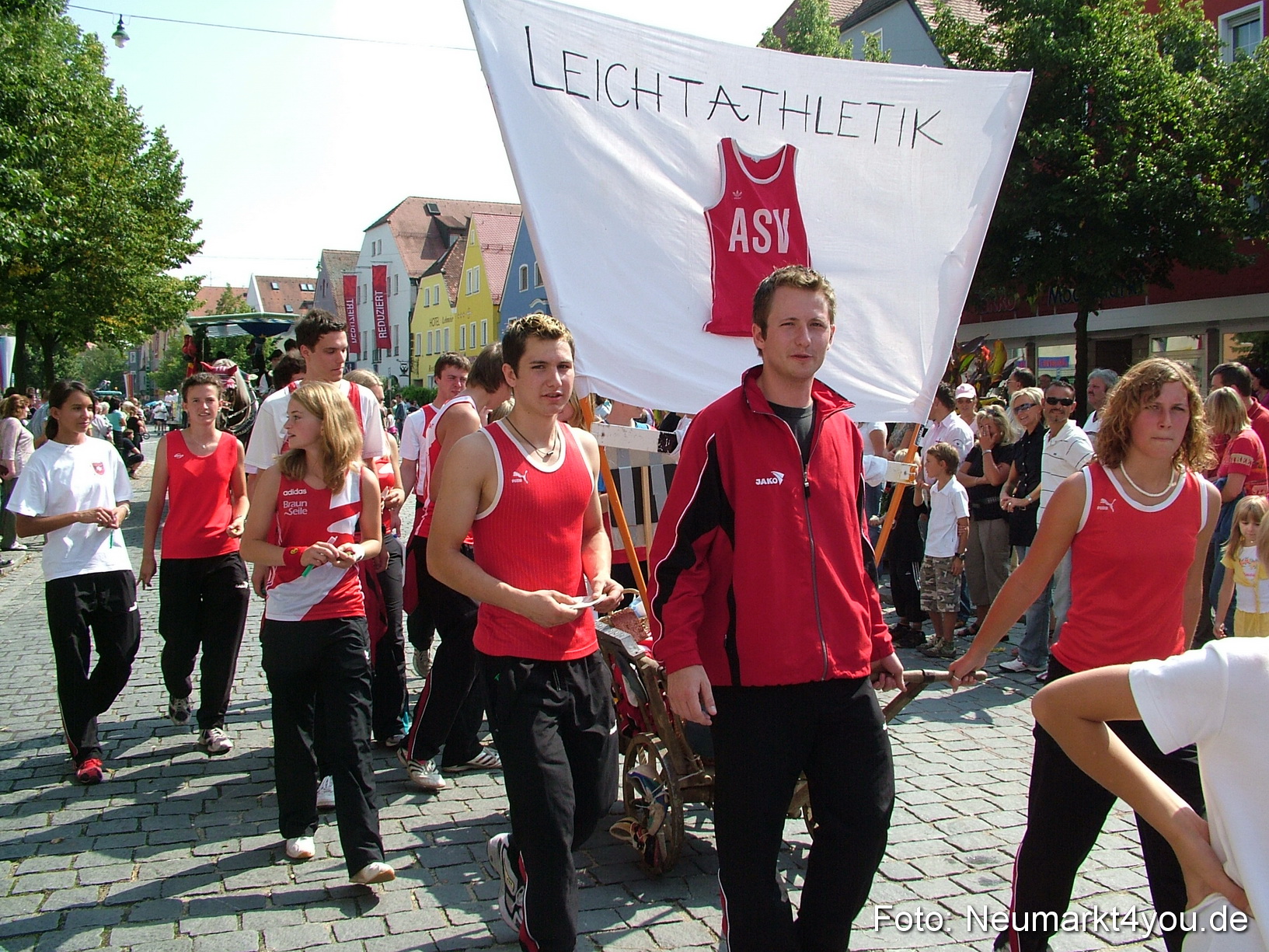 0551 Volksfestzug 120807
