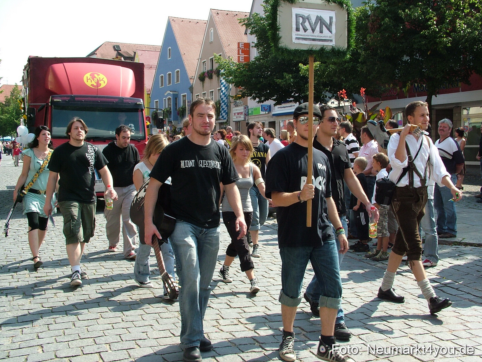 0571 Volksfestzug 120807