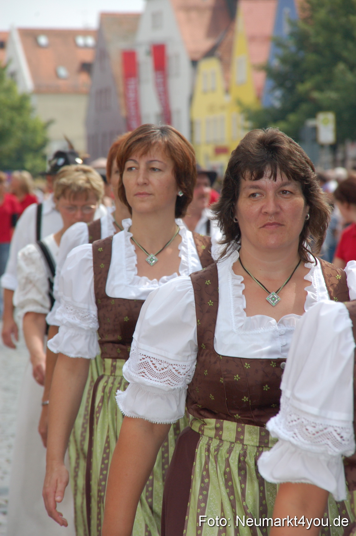 0572 Volksfestzug 120807
