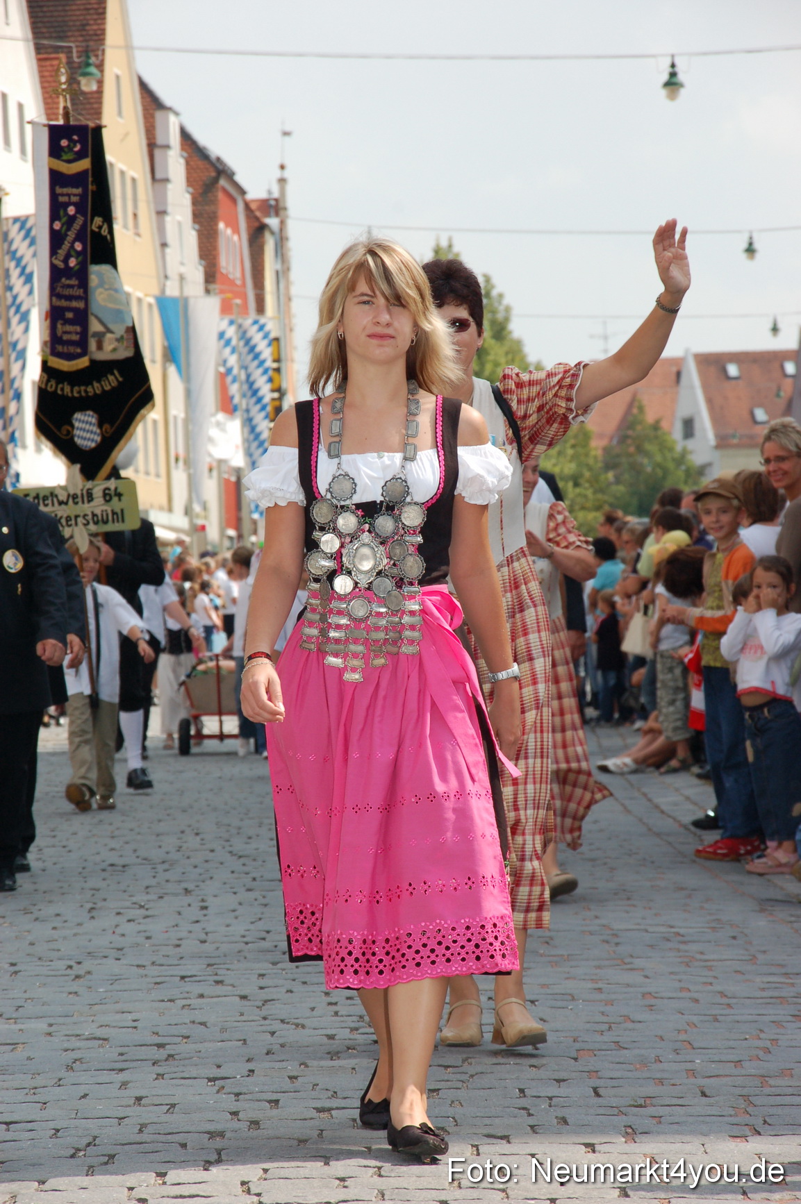 0587 Volksfestzug 120807