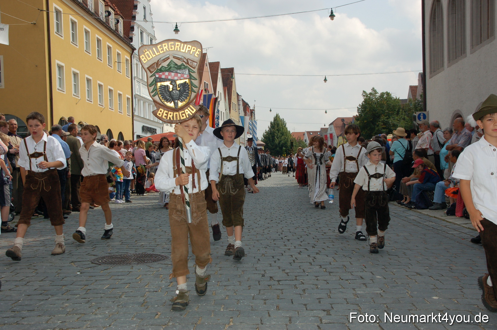 0593 Volksfestzug 120807