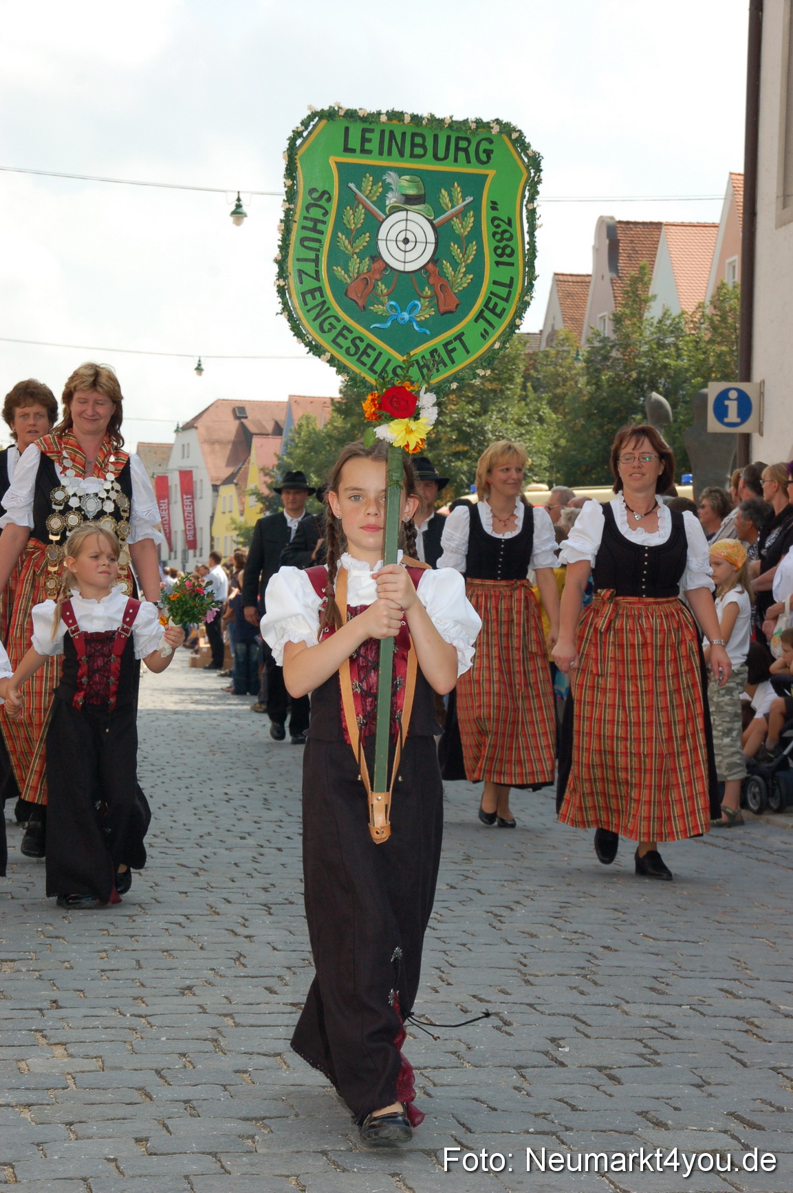 0606 Volksfestzug 120807