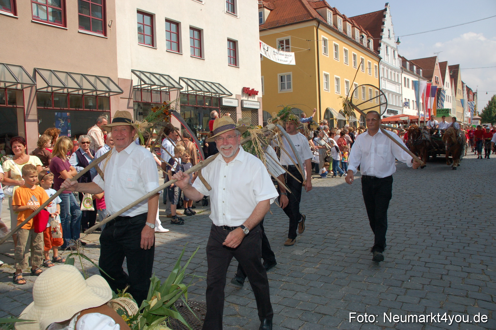 0626 Volksfestzug 120807
