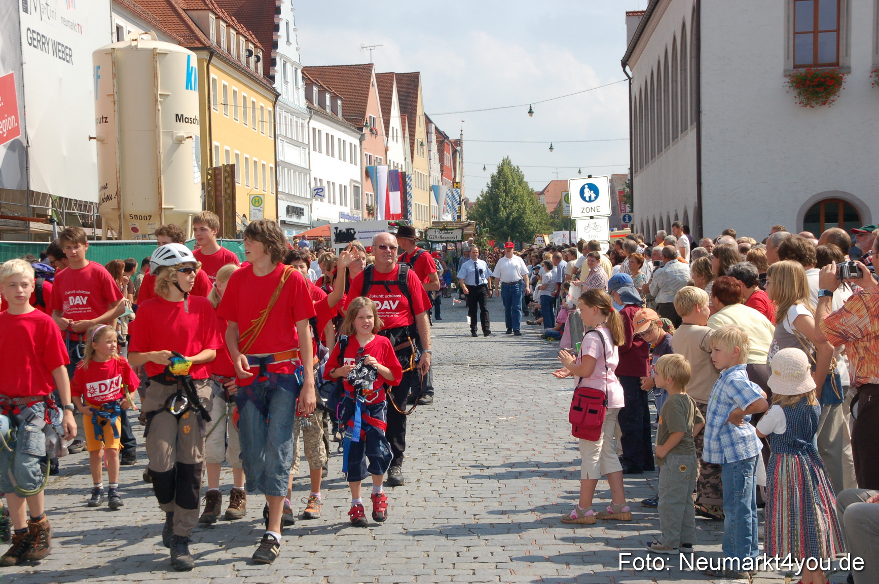 0629 Volksfestzug 120807