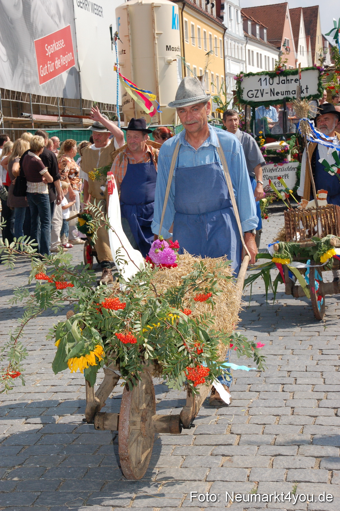 0634 Volksfestzug 120807