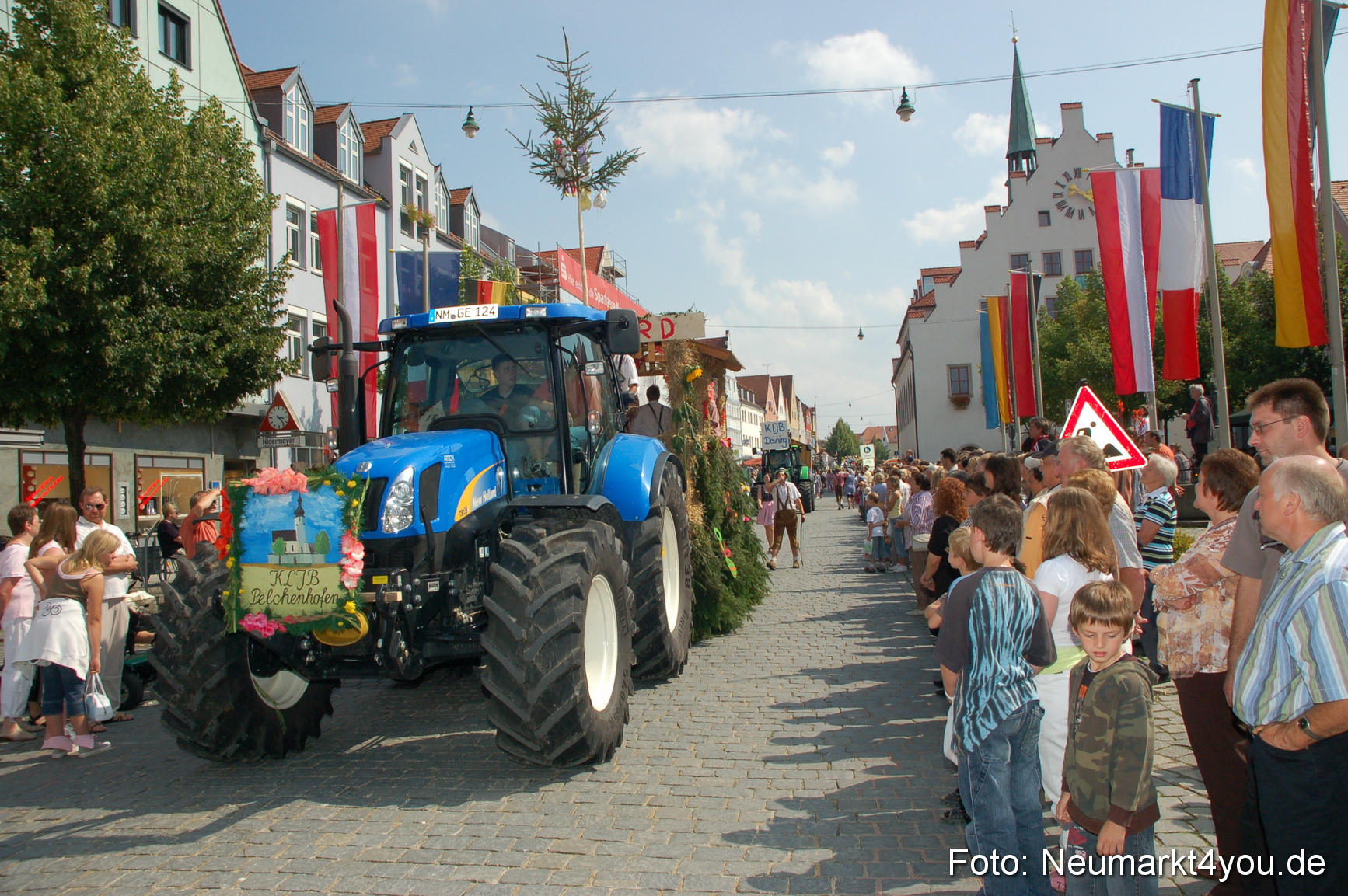 0663 Volksfestzug 120807