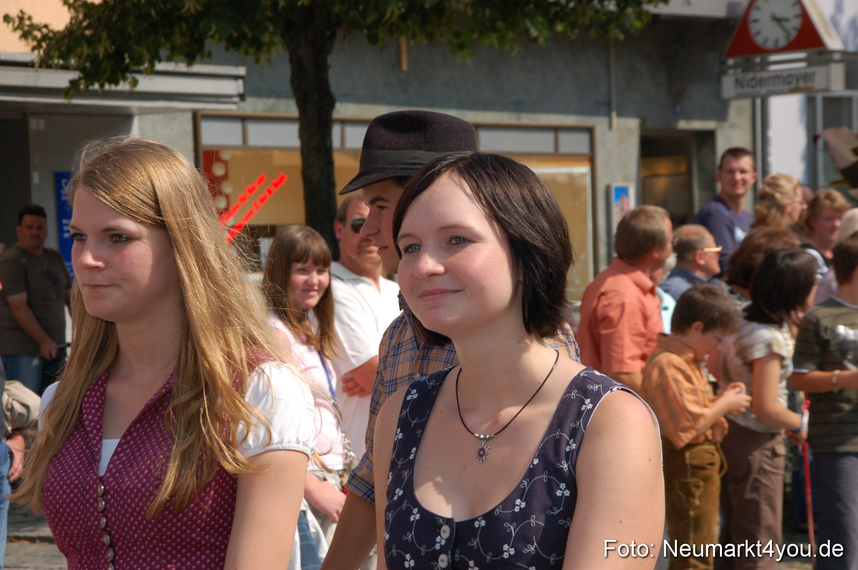 0666 Volksfestzug 120807