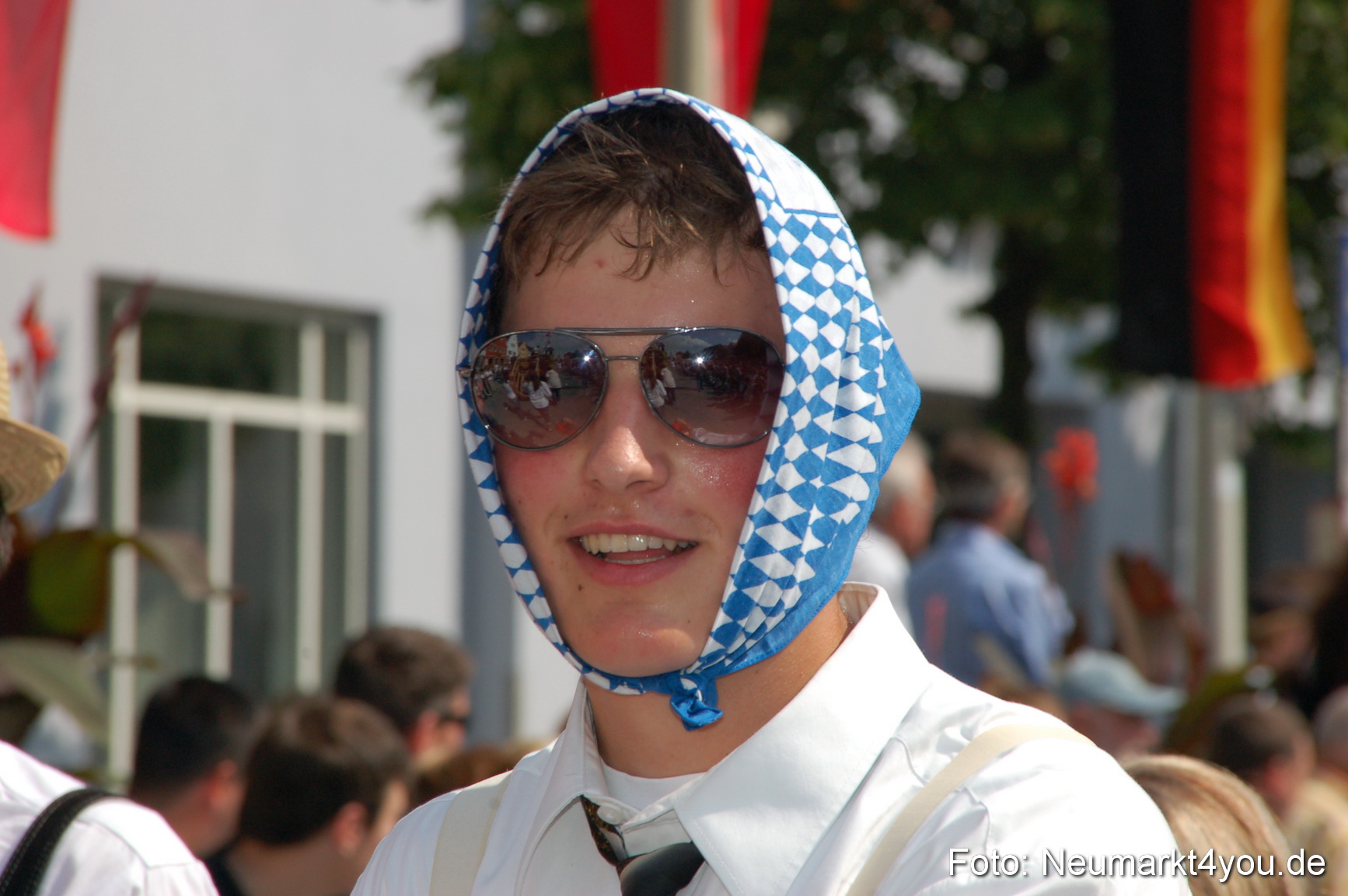 0678 Volksfestzug 120807