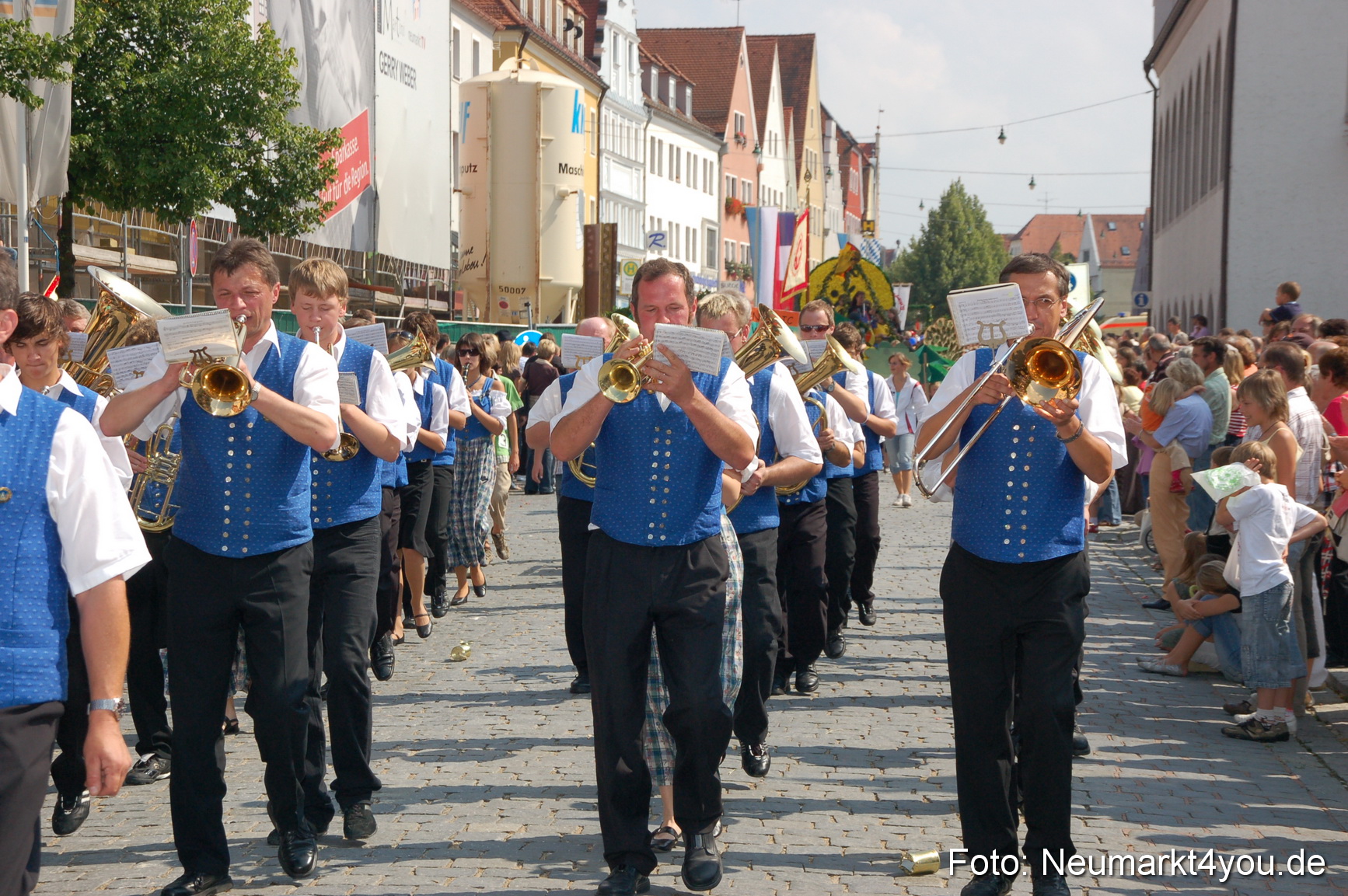 0688 Volksfestzug 120807