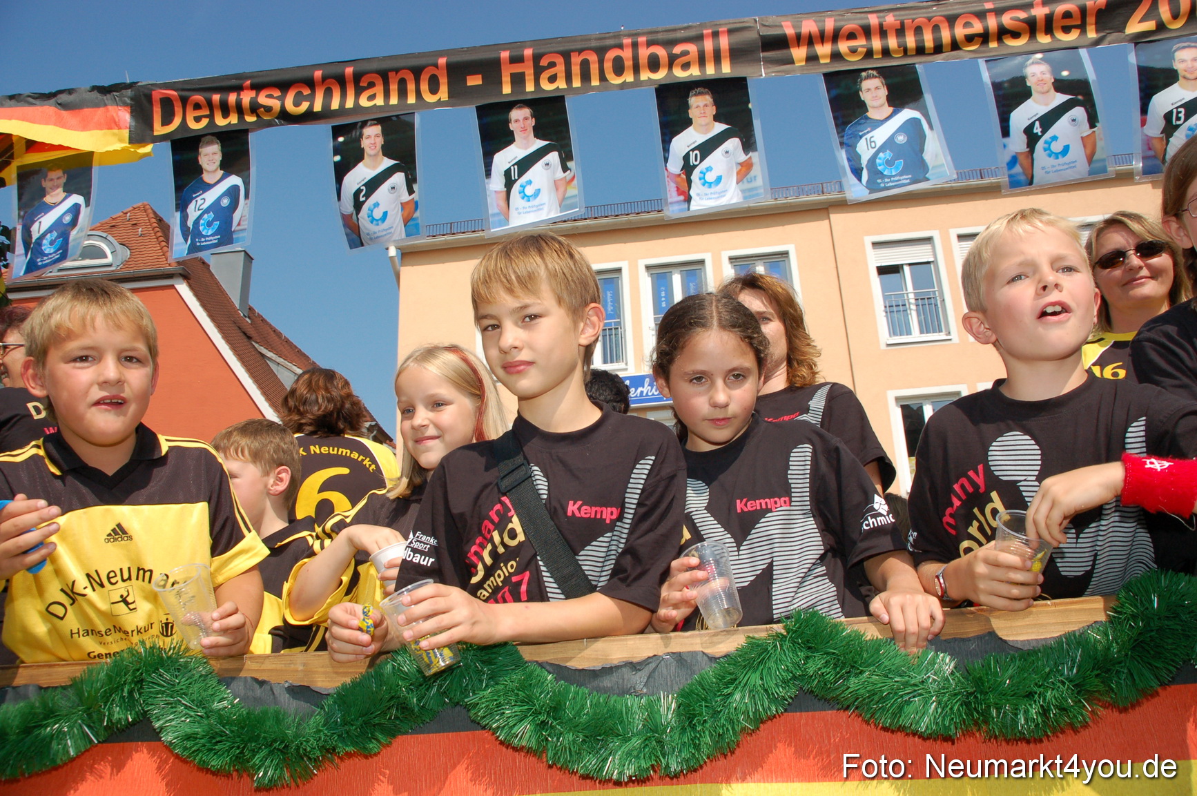 0694 Volksfestzug 120807