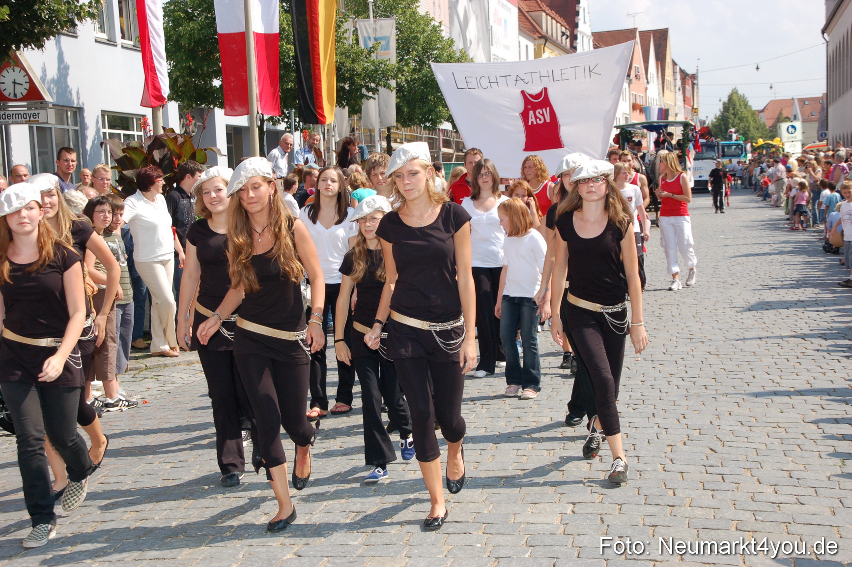 0712 Volksfestzug 120807