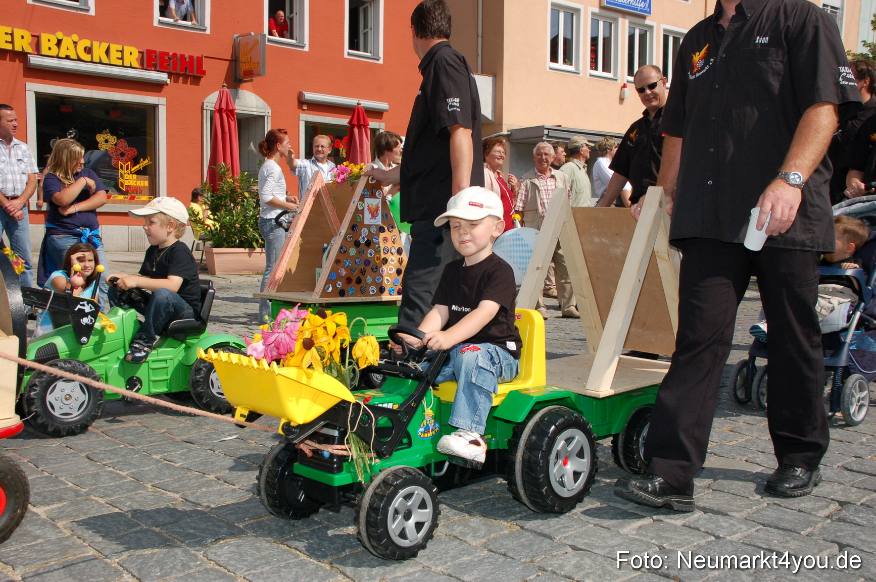 0730 Volksfestzug 120807