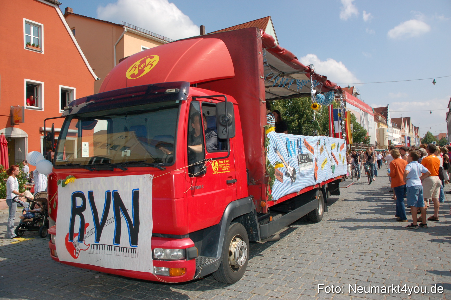 0732 Volksfestzug 120807