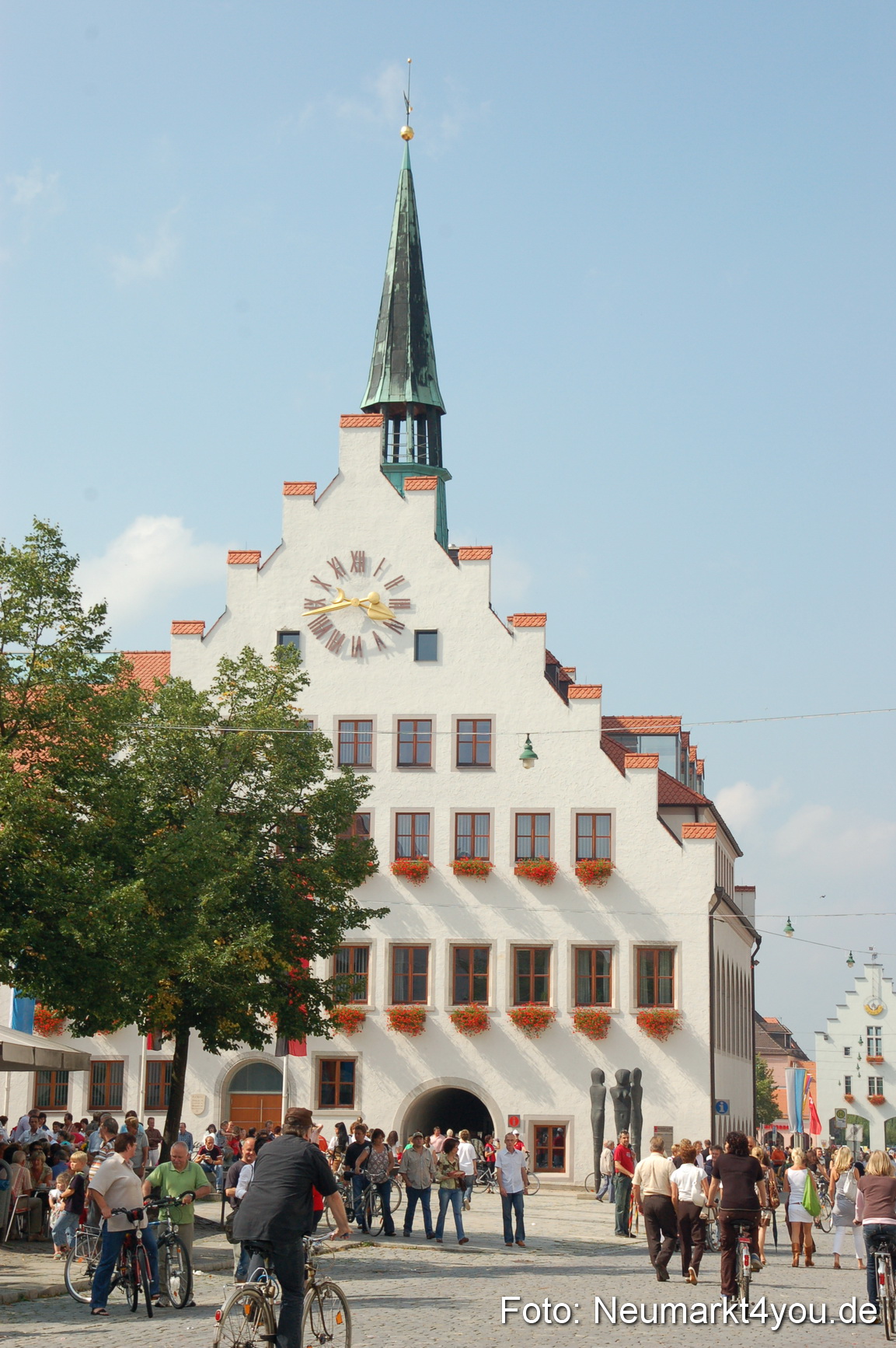 0739 Volksfestzug 120807