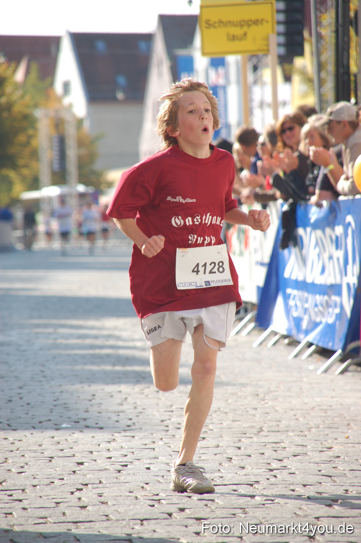 0004 Zieleinlauf Rathaus Neumarkt 160907